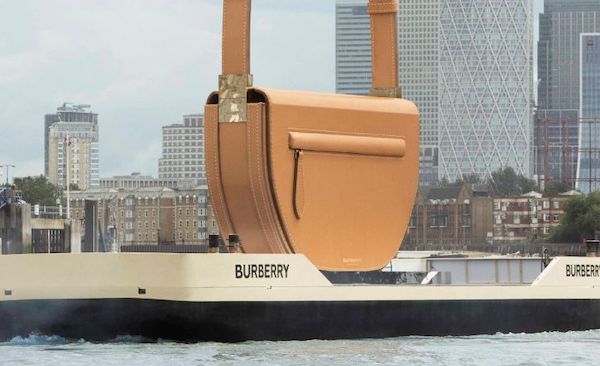 burberry bag thames