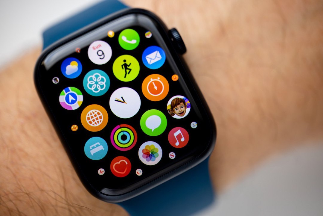 Apple Explores Making A Detachable Watch With Built-In Camera In New ...