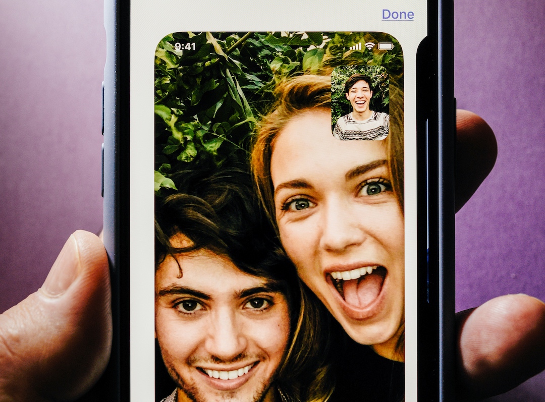 Apple IPhone Feature Lets You Fake Eye Contact On FaceTime DesignTAXI Com   Apple IPhone IOS 14 FaceTime Eye Contact Feature 1 1674642604 