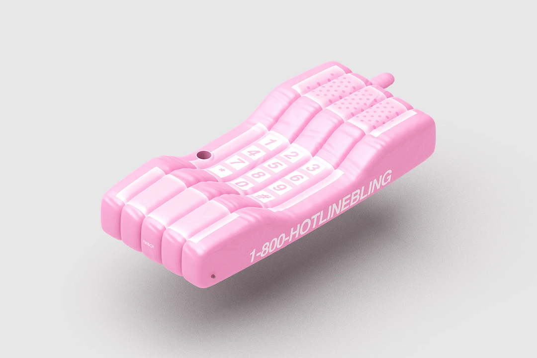 Drake Finally Releases Giant ‘Hotline Bling’ Mobile Phone Float After 8 ...