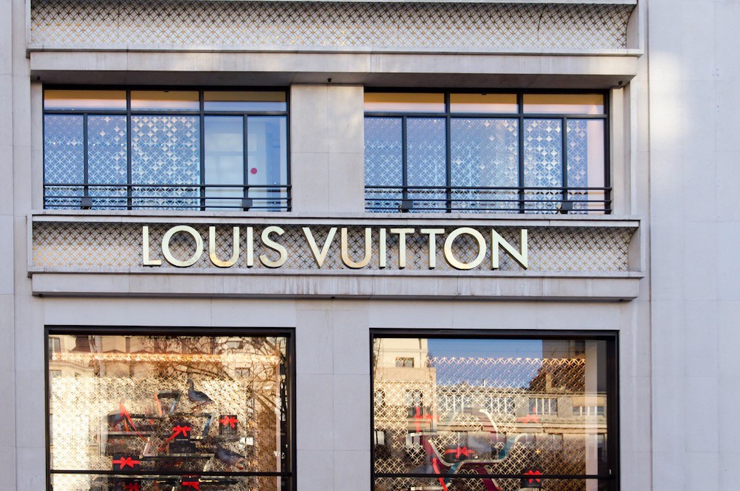 LVMH Stores Are Going Dark Early To Limit Energy Use - DesignTAXI.com