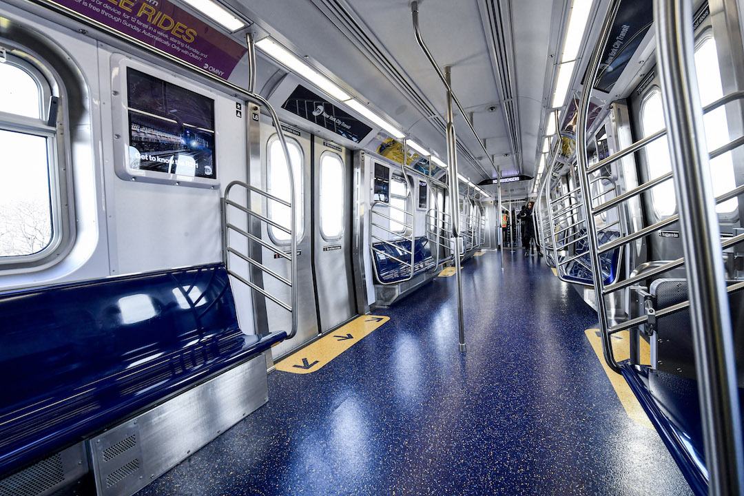 MTA Unveils Longer, Bendy Subway Trains That Will Make Boarding Easier ...