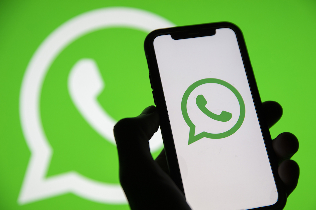 WhatsApp-Change-Color-From-Green-1-17048